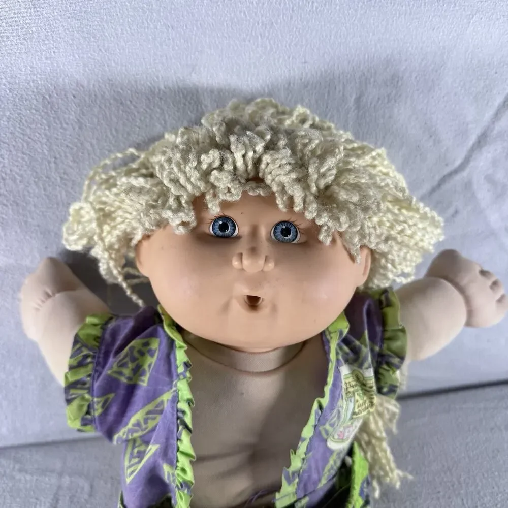 Cabbage Patch 1990 First Edition Designer “Happy Birthday” Girl Blonde Blue Eye